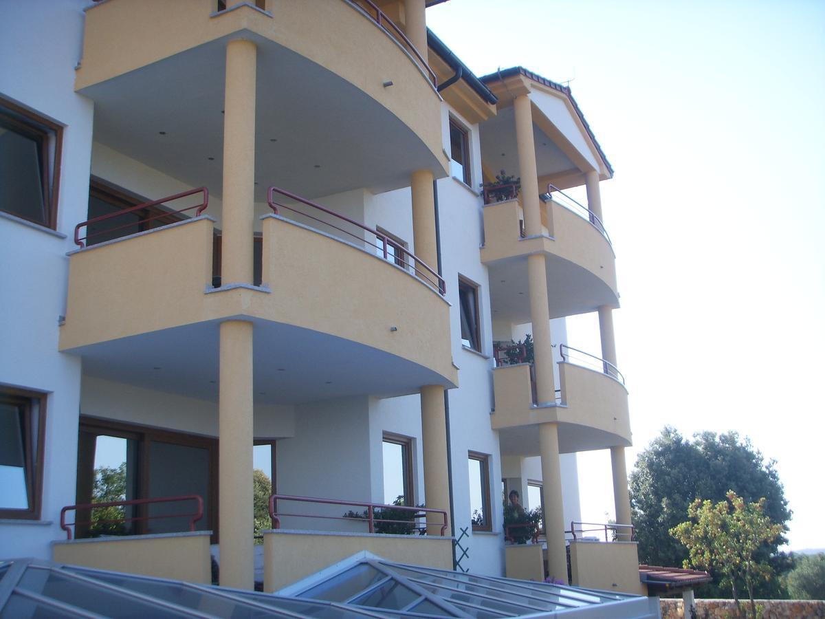 Apartments Ana Wellness S Rovigno Esterno foto