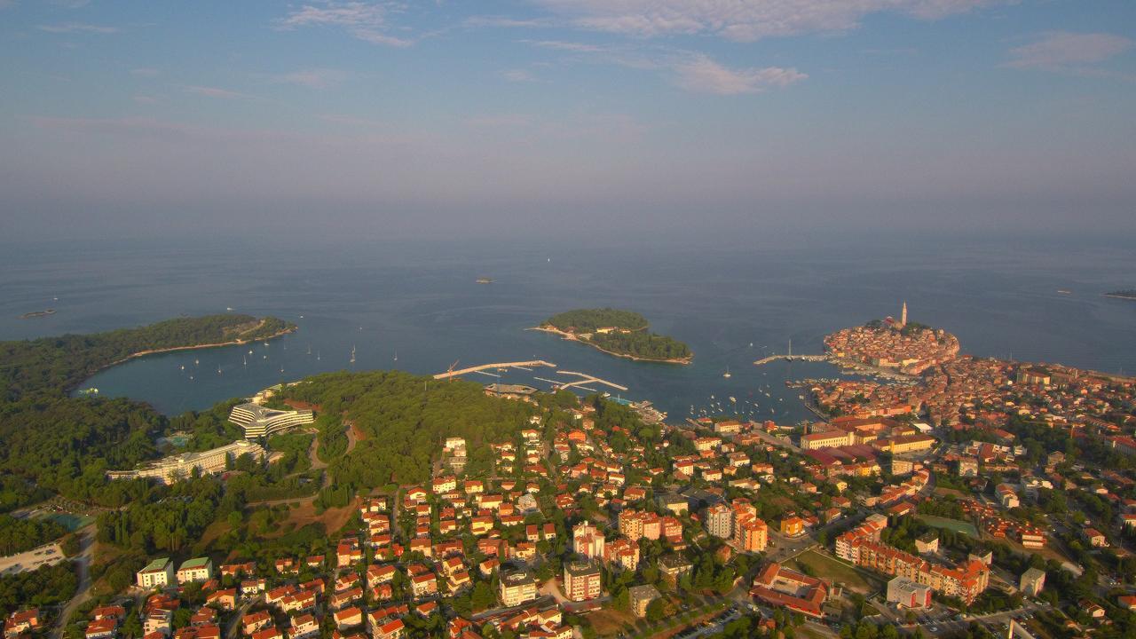 Apartments Ana Wellness S Rovigno Esterno foto